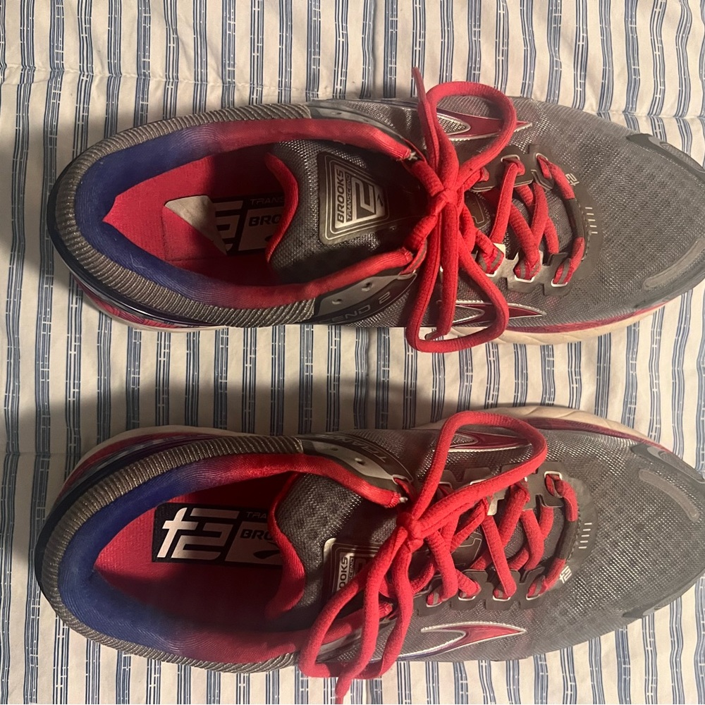 Women’s Brooks Transcend 2 Size 10